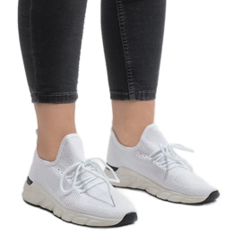 7766-Y valkoiset urheilukengät valkoinen 1