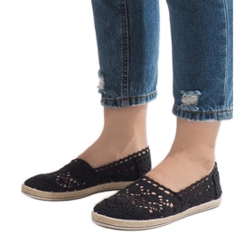 JX57P mustat pitsikengät 1