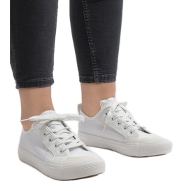 Valkoiset kimaltelevat lenkkarit BOK-1138 valkoinen 2