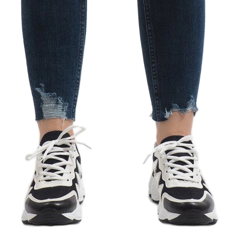 Muodikkaat mustat urheilukengät KB-153 2