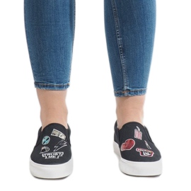 Mustat NB102P-lenkkarit 1