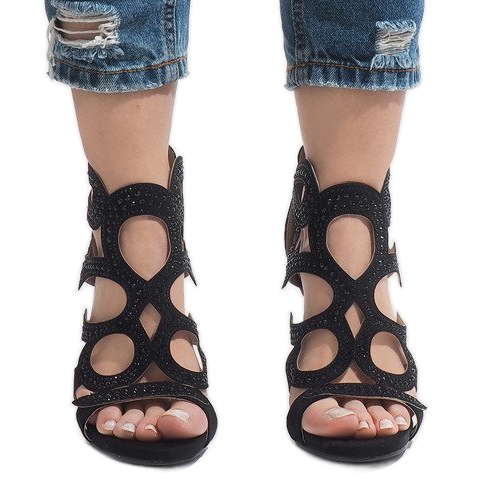 Mustat avokengät korkokengissä HF1436-20 2