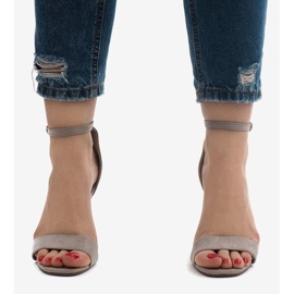 Harmaat sandaalit pistokkaalla SY-31P 2