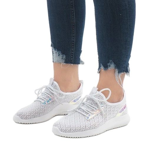 Valkoiset urheilukengät G8347-1 valkoinen 1