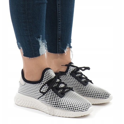 Mustat PP-45-urheilukengät 1