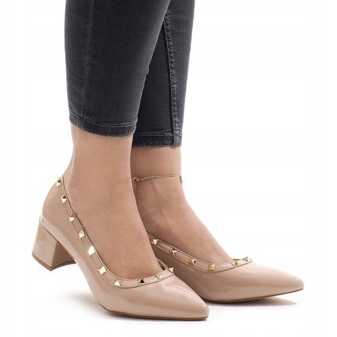 Vaaleanpunaiset lakatut pumput X-70-pilarissa vaaleanpunainen 2