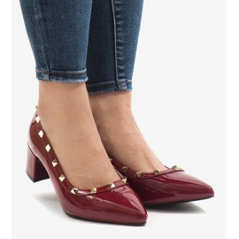 Viininpunaiset lakatut pumput X-70-pylväässä punainen monivärinen 2