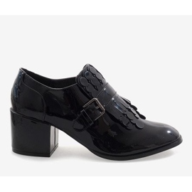 Mustat lakatut korkokengät PZY-02 2