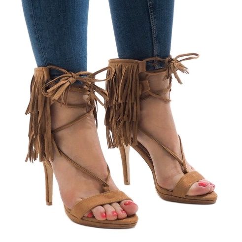 Beige sandaalit pistokkaalla, boho mokka 8125-1 1