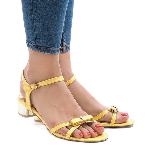 Keltaiset korkokengät sandaalit 88-3 keltainen 1