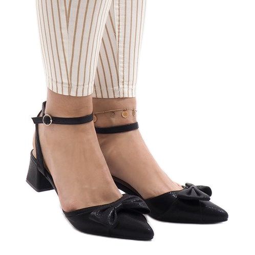 Mustat korkokengät sandaalit 1702-2 1