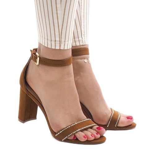 Kamelisandaalit A8020 -pylväässä ruskea 1 Kamelisandaalit A8020 -pylväässä ruskea 1