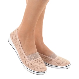 Vaaleanpunaiset lenkkarit, joissa pitsiä kiilassa ZH-4 vaaleanpunainen 2