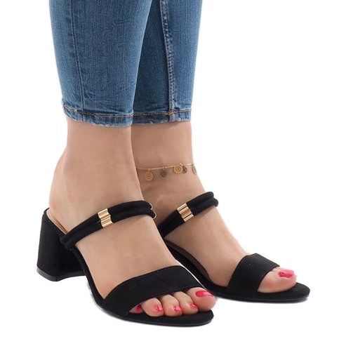 Mustat M806 korkokengät 2