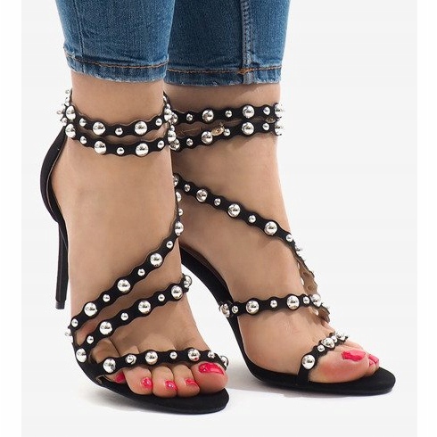 Mustat nastatut sandaalit 8297-Y 2