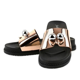 Vaaleanpunaiset tossut palloilla 1819 vaaleanpunainen 1