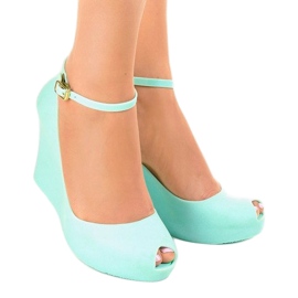 Sininen kumimelissa auki KM06-4 1