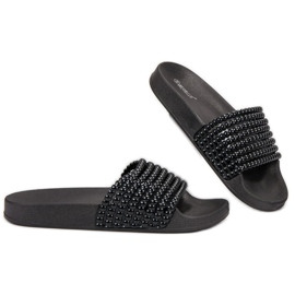 Bestelle Kumiset tossut helmillä musta 1