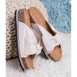 SHELOVET Mokkanahkatossut kristalleilla beige 2