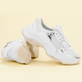 Small Swan Vapaa -ajan lenkkarit valkoinen 1