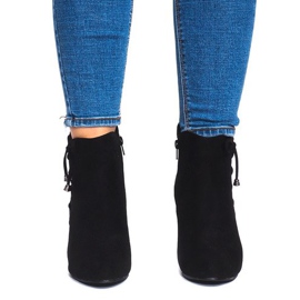 Suede Booties On A Bar 66-98 Musta 2