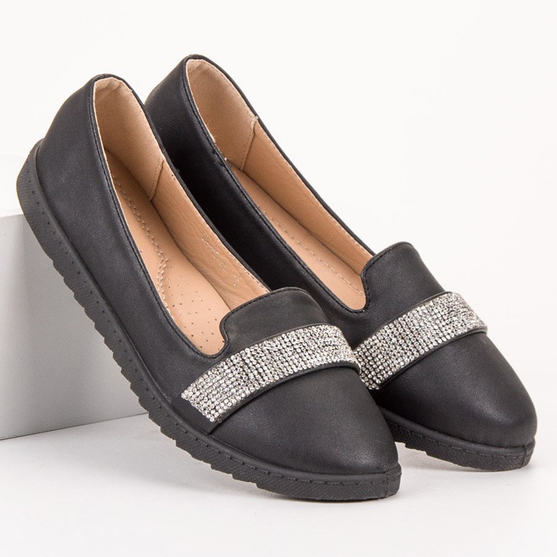 Queentina Herrat kristallien kanssa musta 1