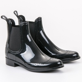 Kayla Mustat galoshes 1