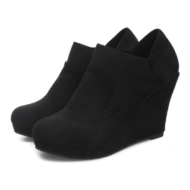Suede Wedge Boots 6-231 Musta 1