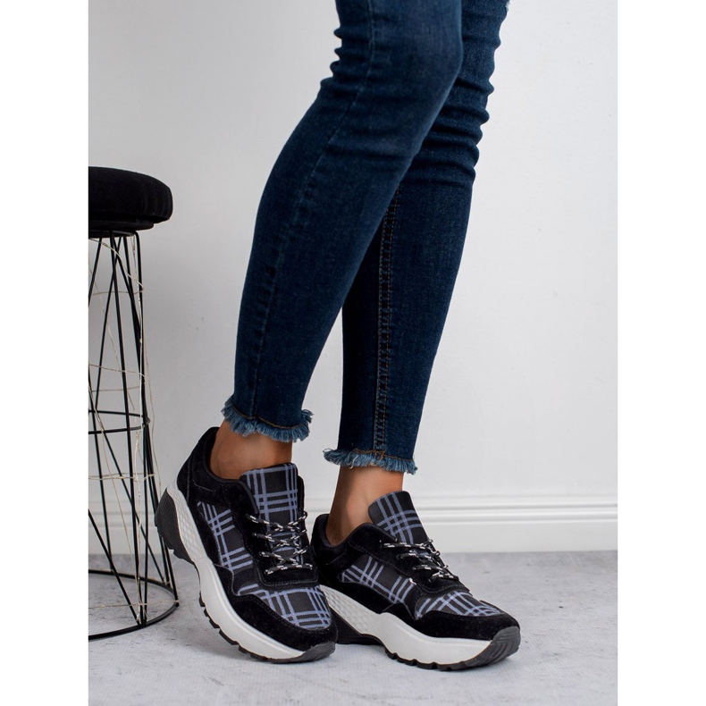 SHELOVET Mustat lenkkarit 1