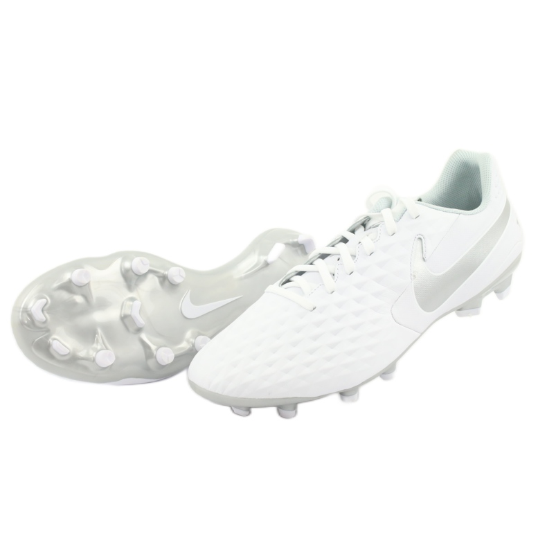 Nike Tiempo Legend 8 Academy FG / MG AT5292 100 jalkapallokengät valkoinen 3