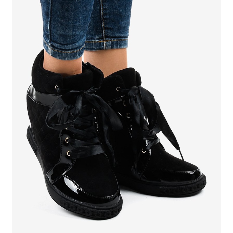 Muodikkaat mustat kiilamaiset lenkkarit KLS-109-3 2