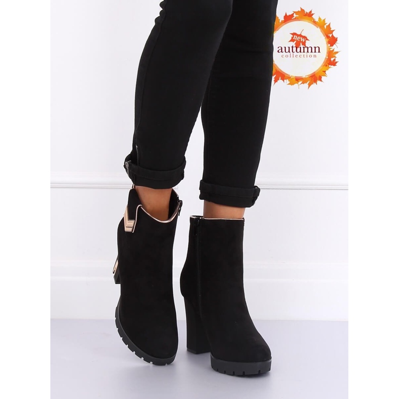 Musta M319 Mustat korkokengät 1