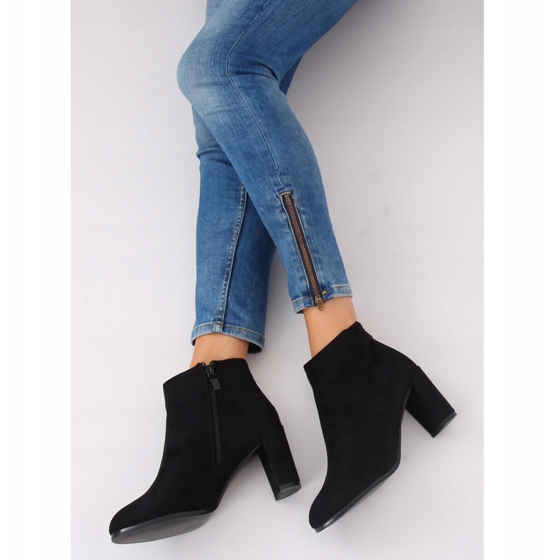 Klassiset mustat korkokengät A6801 musta 2