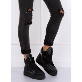 Mustat lenkkarit LA56 musta 1