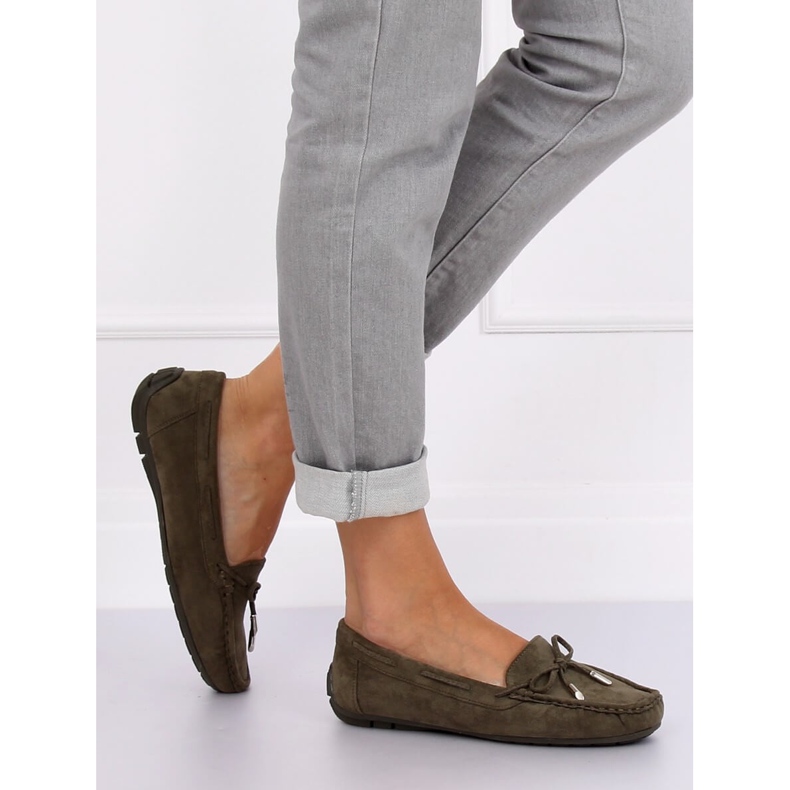 Vihreä Naisten leivonnaiset R812 Vihreä 2