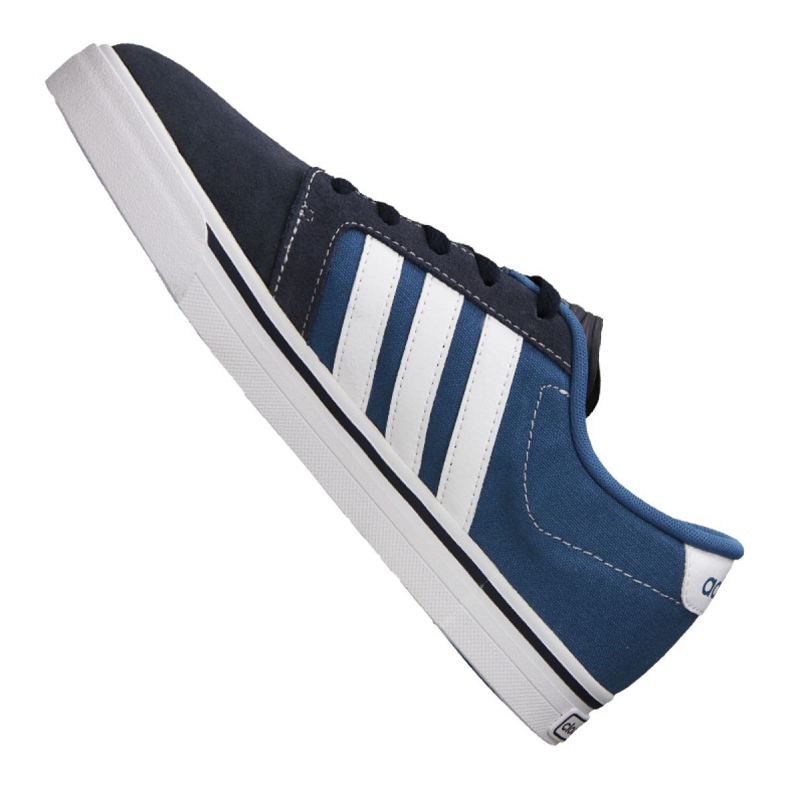 Adidas Cloudfoam Super Skate M AW3895 kengät valkoinen tummansininen sininen 1