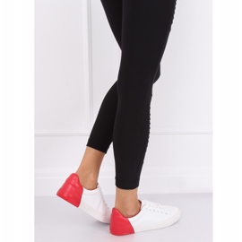 Naisten lenkkarit valkoinen ja punainen A88-29 W-RED 2