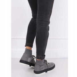 Harmaat CH-95 harmaat lenkkarit 2