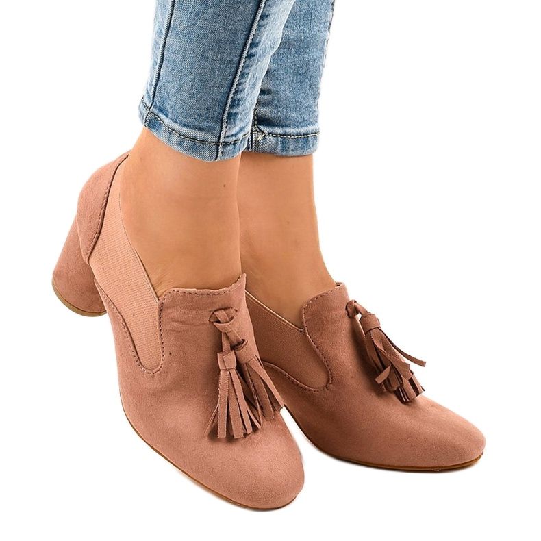 Vaaleanpunaiset mokkapumput LL-97P-pylväässä vaaleanpunainen 1