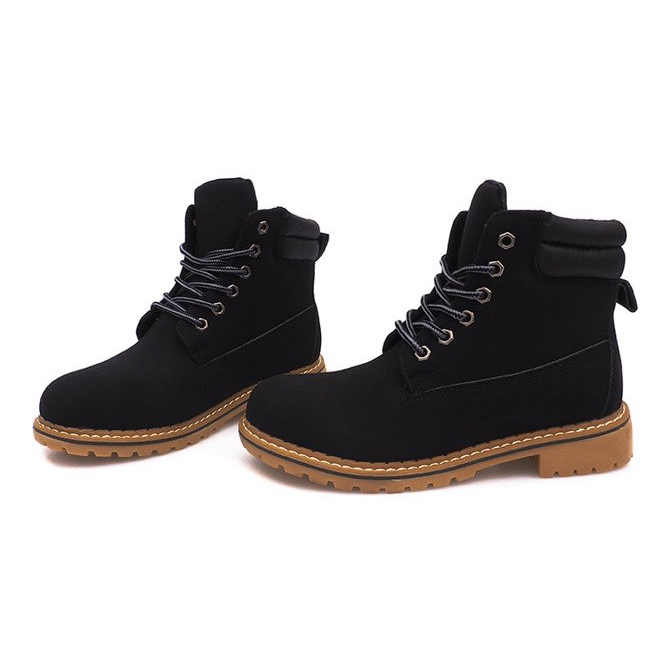 Eristetyt puukengät H88B musta 1