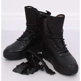 Musta Y-027 Mustat urheilukengät 1