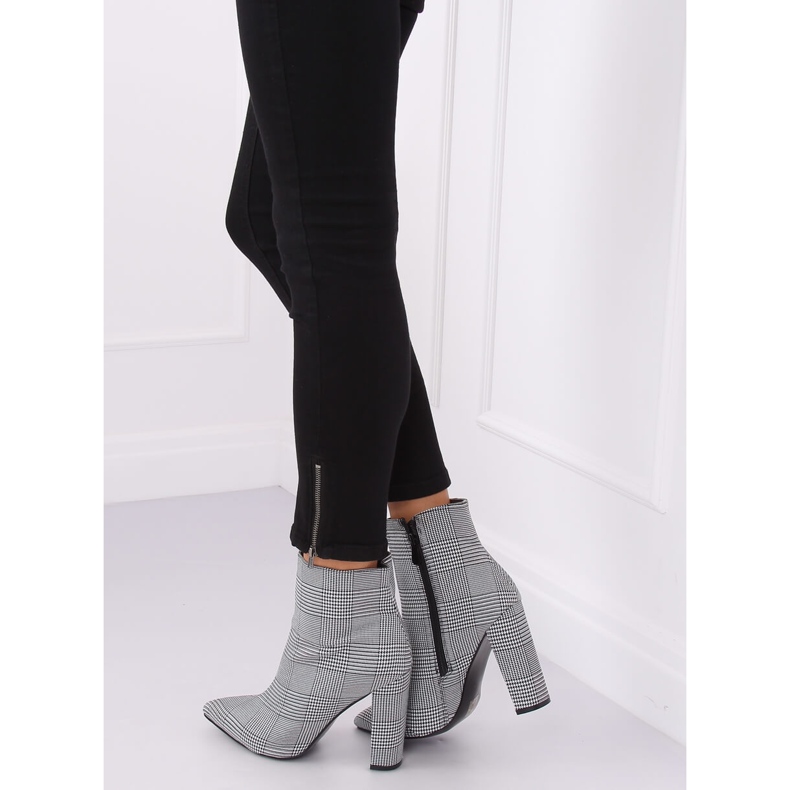 Mustat korkokengät NS053P Houn Dstooth 2