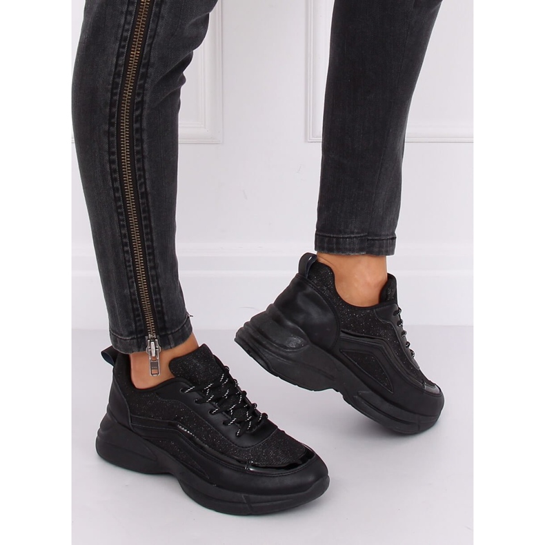 BY-082 Mustat mustat urheilukengät 2