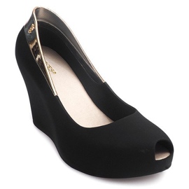 Meliski Open Wedge S22 Musta 1