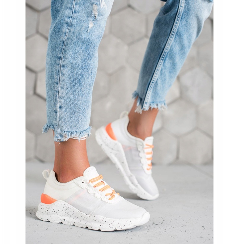 Kylie Klassiset urheilukengät valkoinen 1