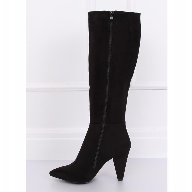 Klassiset mustat korkokengät 8677 Musta 1