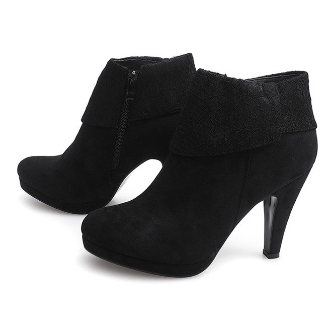 Tyylikkäät saappaat korkokenkäpitsillä 6-67 musta 1