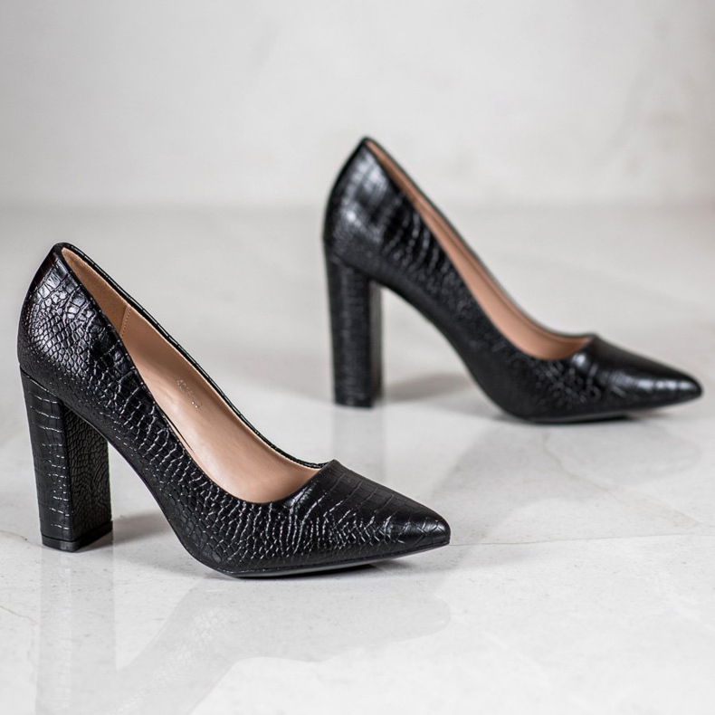 Diamantique Pumput pylväässä musta 1