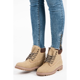 Vices New Collection Sieppaajat beige 2