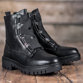 M.Daszyński Mustia työntekijöitä musta 1